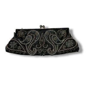 Apt. 9 Black Beaded Evening Clutch Kisslock – Excellent Condition
